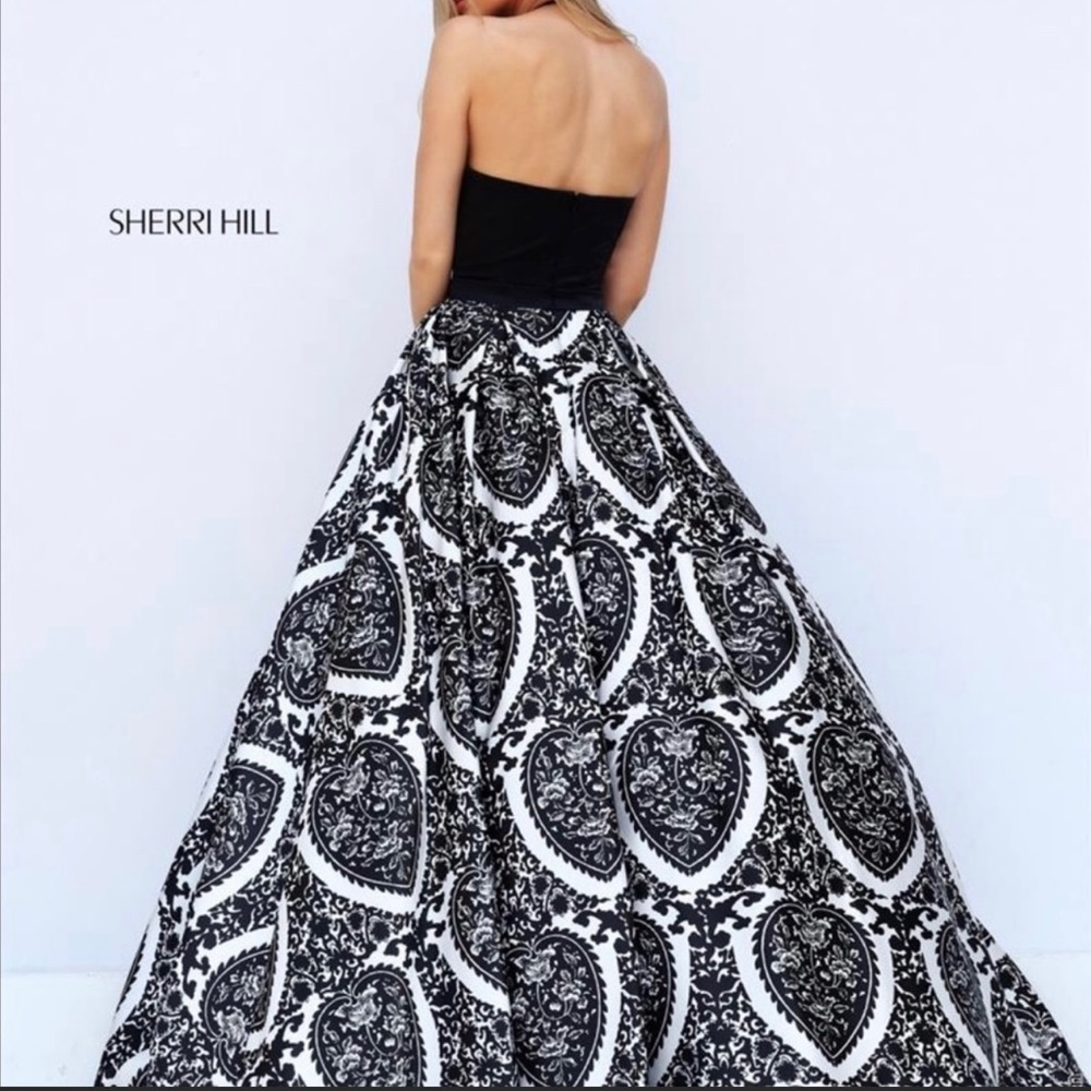 Sherri Hill Prom/Ball Gown, Size 4, black and white